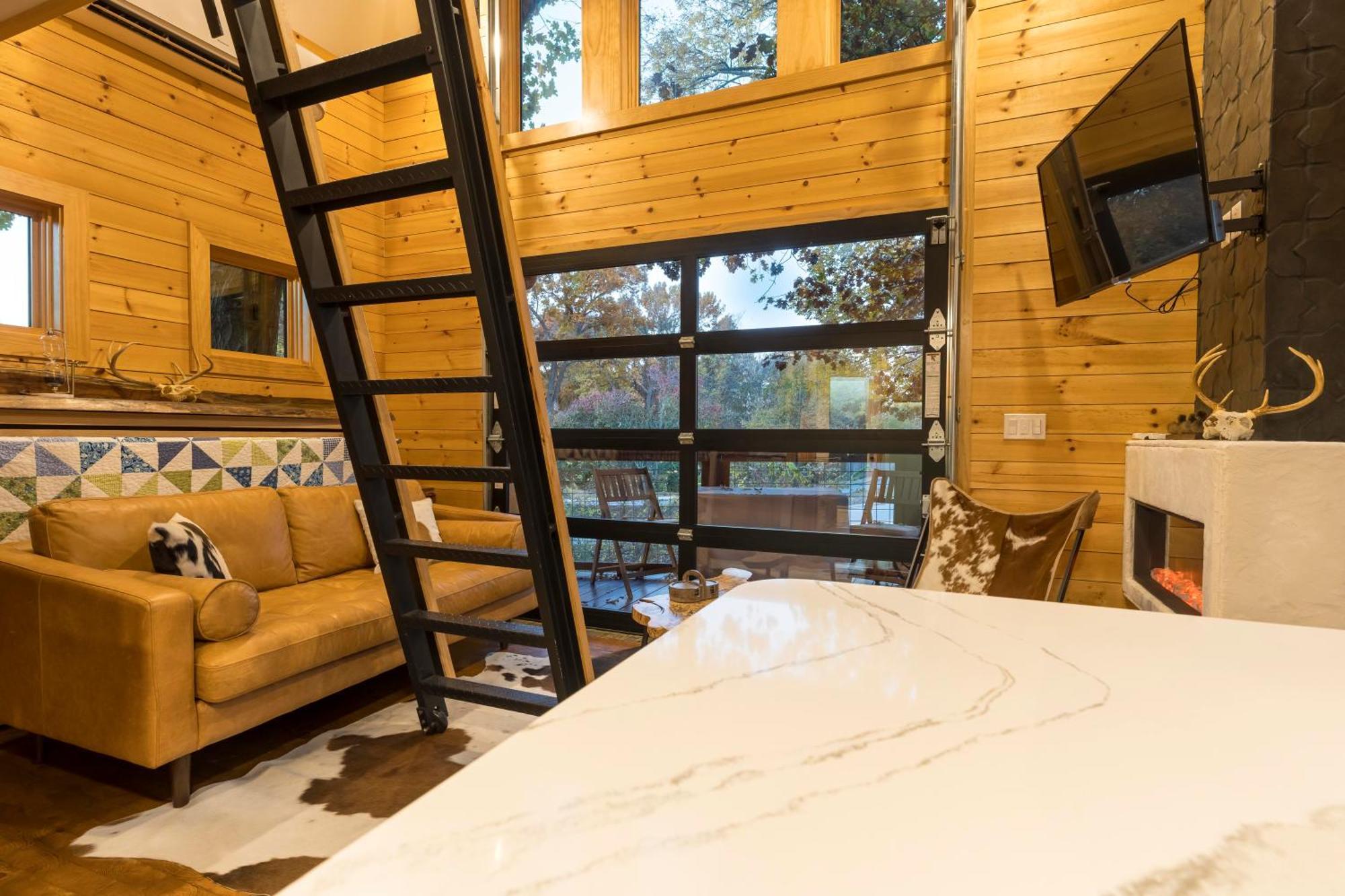 The Tree House In בנטונוויל מראה חיצוני תמונה
